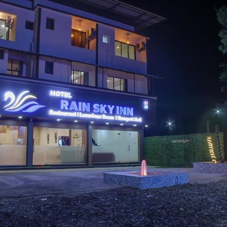 Hotel Rain Sky Inn لونافالا المظهر الخارجي الصورة