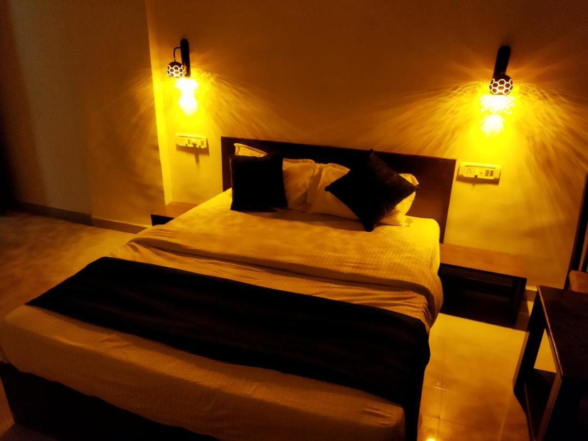 Hotel Rain Sky Inn لونافالا المظهر الخارجي الصورة