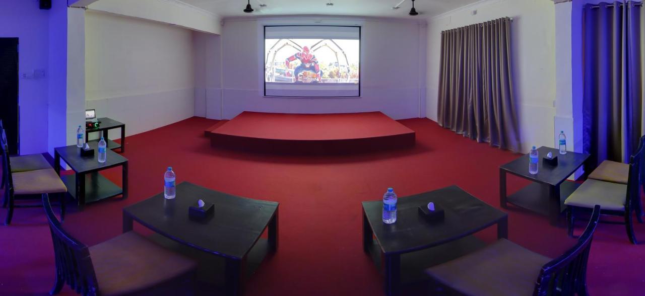 Hotel Rain Sky Inn لونافالا المظهر الخارجي الصورة